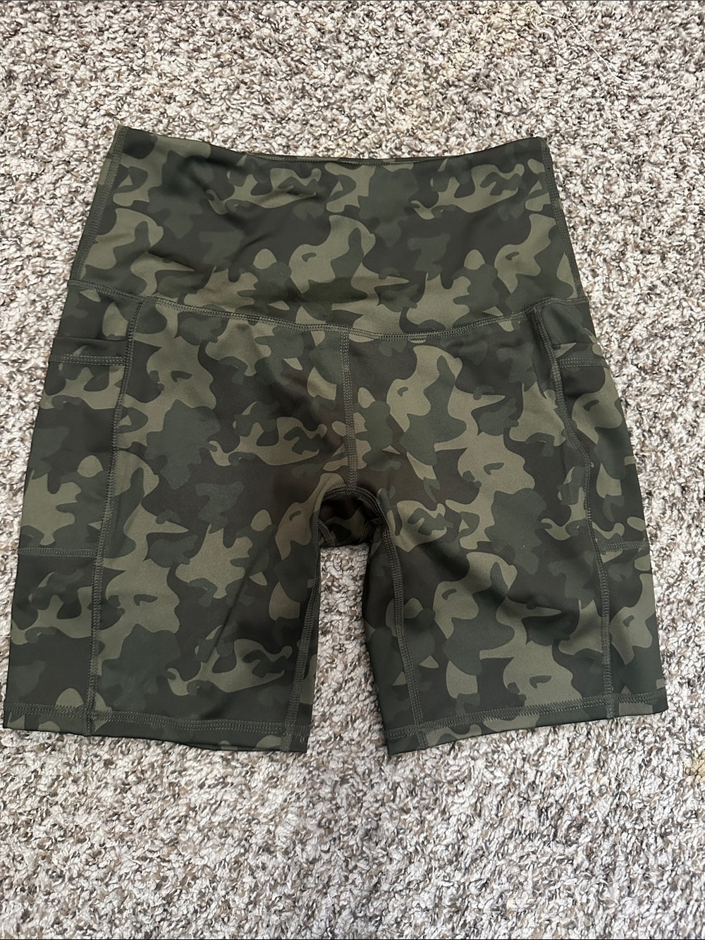 Camo High-Waist Bike Shorts - Olive Green
